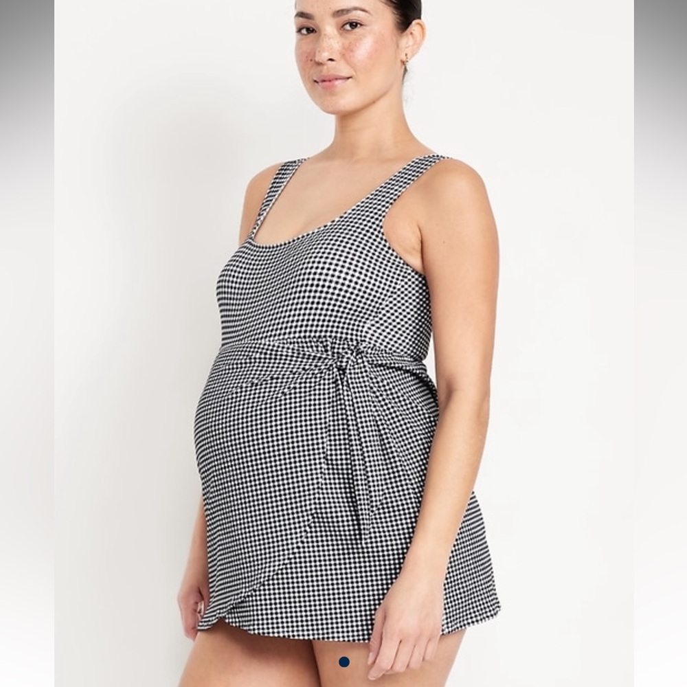 Old Navy Black & White Gingham Maternity Swimsuit